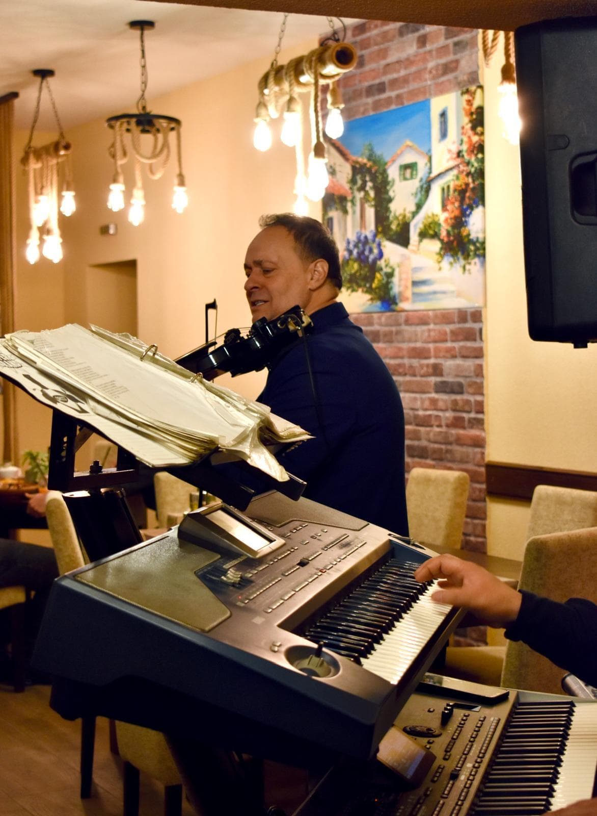 Muzică live la Hanul Boieresc